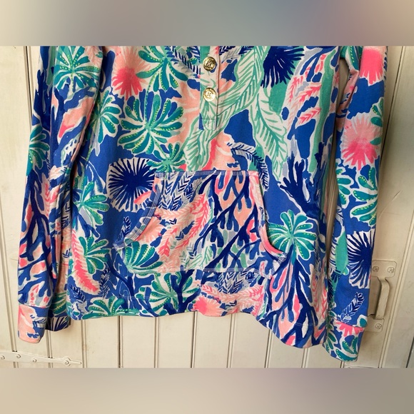 Lilly Pulitzer Captain Popover Jet Stream Size Small EUC UPF 50+ - Picture 4 of 10